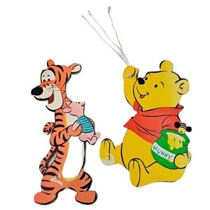 Vintage Disney Winnie the Pooh Tigger Piglet Wall Decoration Pressboard G92‎
